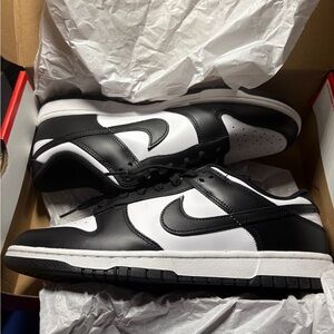 Nike Panda Dunks Black and White Sneakers (Brand New) Never Worn